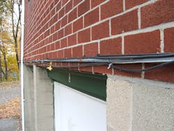 What's Wrong Here? Communications breakdown What's Wrong Here? Communications breakdown