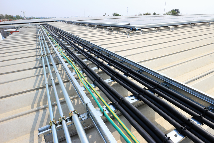 rooftop_conduit_GettyImages-945724574_WichienTep.jpg