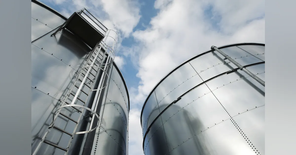 Obstruction Clearances Behind Vertical Ladders | EC&M