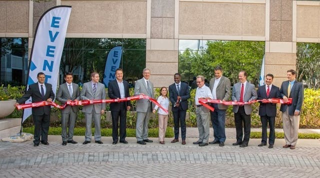 Maitland Mayor Dale McDonald and Seminole County Commissioner Bob Dallari joined Oko Buckle and his fellow employee-owners from award-winning AEC firm, Burns &amp; McDonnell, to celebrate the opening of the firm&apos;s newest regional office in Greater Orlando. (PRNewsFoto/Burns &amp; McDonnell)