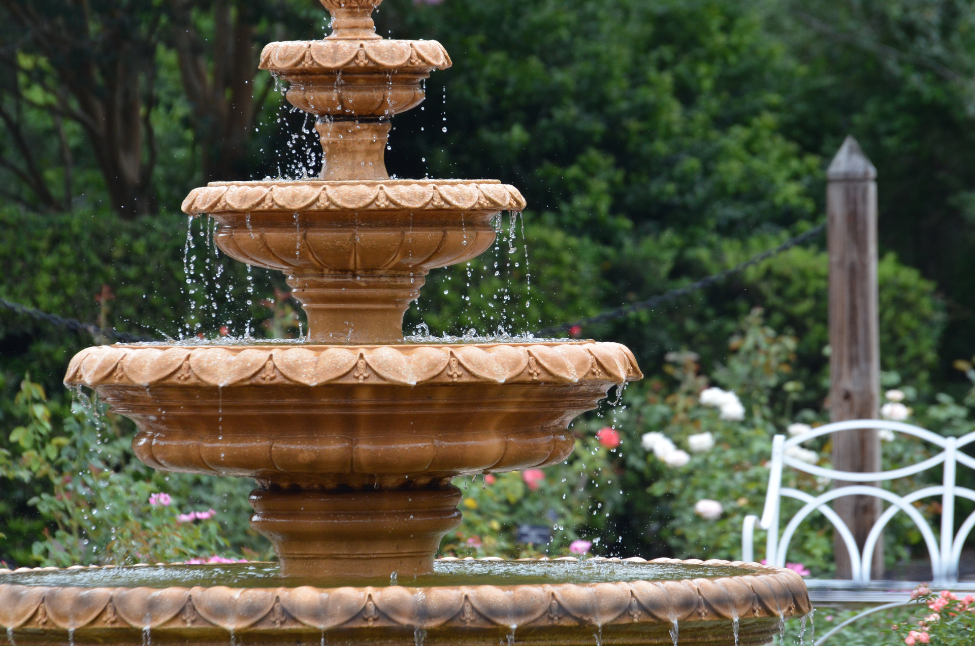 outdoor decorative water fountain