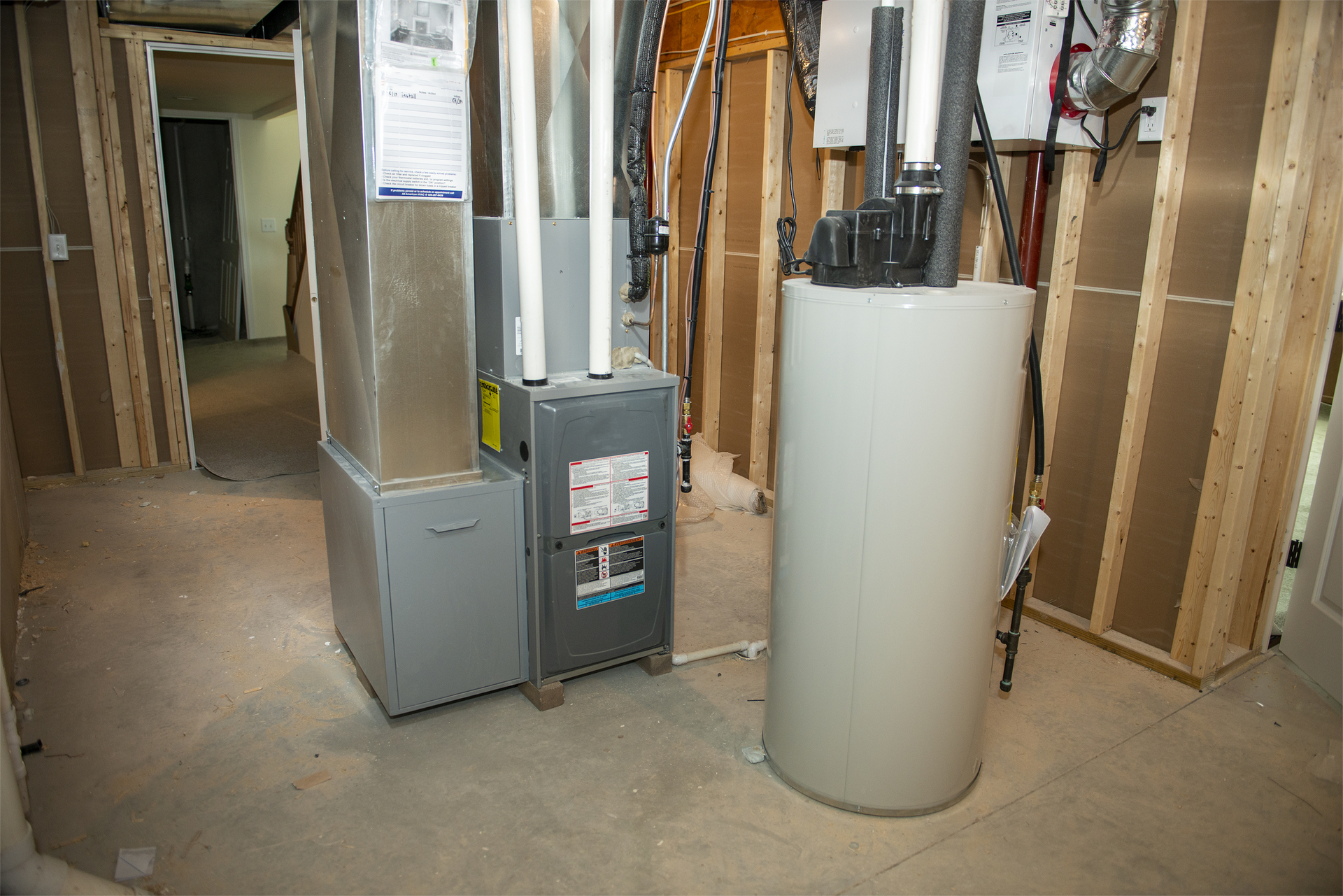 Waterheater &copy; Wisconsinart Dreamstime com