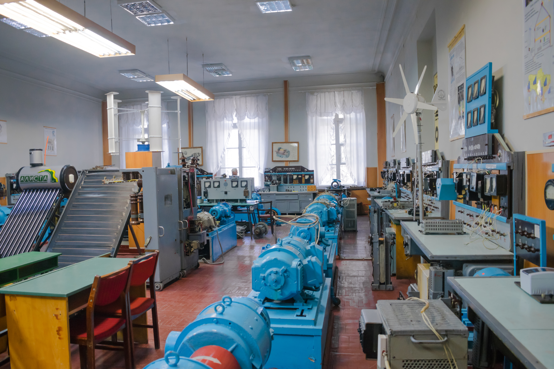 Electrical Testing Laboratory Dreamstime Xxl 190602676 5fb6e1e658e9b