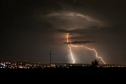 Forked Lightning Dreamstime Xxl 132953138 5fbd1c112ec1a Forked Lightning Dreamstime Xxl 132953138 5fbd1c112ec1a