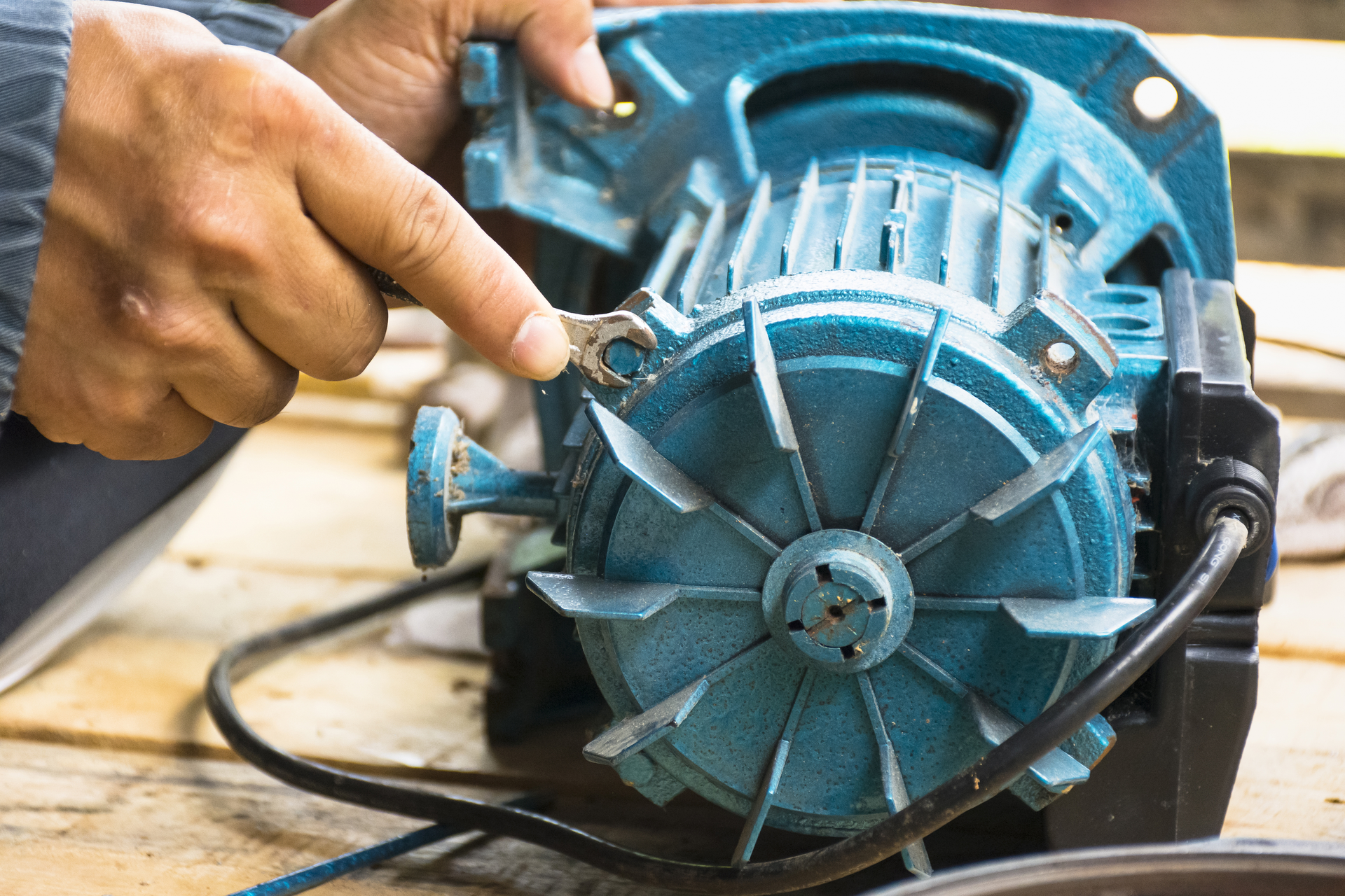 Motor Repair Dreamstime Xl 76055809