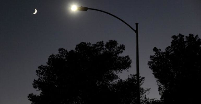 Getty120301791streetlightmoon600 60084ef499210