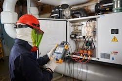 Make better maintenance decisions by gathering detailed information using a power quality and energy analyzer. Make better maintenance decisions by gathering detailed information using a power quality and energy analyzer.
