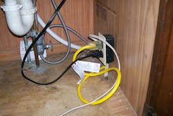 Photo 11. This installation is wrong on so many levels! Photo 11. This installation is wrong on so many levels!