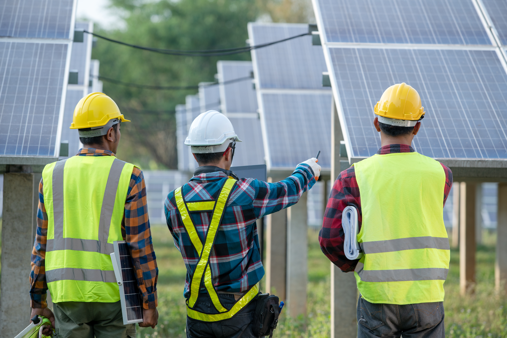 When a vendor exits the U.S. market, goes bankrupt, or struggles to honor its warranties, it can drag down the brand reputations and bottom lines of the contractors it works with. This has become a growing problem for many electrical contractors who install and maintain these PV systems.