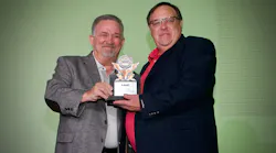 Past EASA Chairman Gary Byars (left) presents EASA's 2021 Exceptional Achievement Service Award to Doug Moore of HECO Kentucky Service Company.