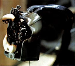 Photo 3. Note the bull’s eye damage pattern on the receptacle on the left, which is caused by overheating connection. Photo 3. Note the bull’s eye damage pattern on the receptacle on the left, which is caused by overheating connection.