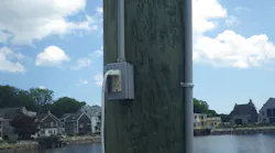 receptacle outlet on pole without weatherproofing