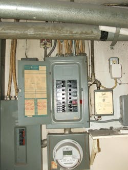 Ducts force us to duck Ducts force us to duck