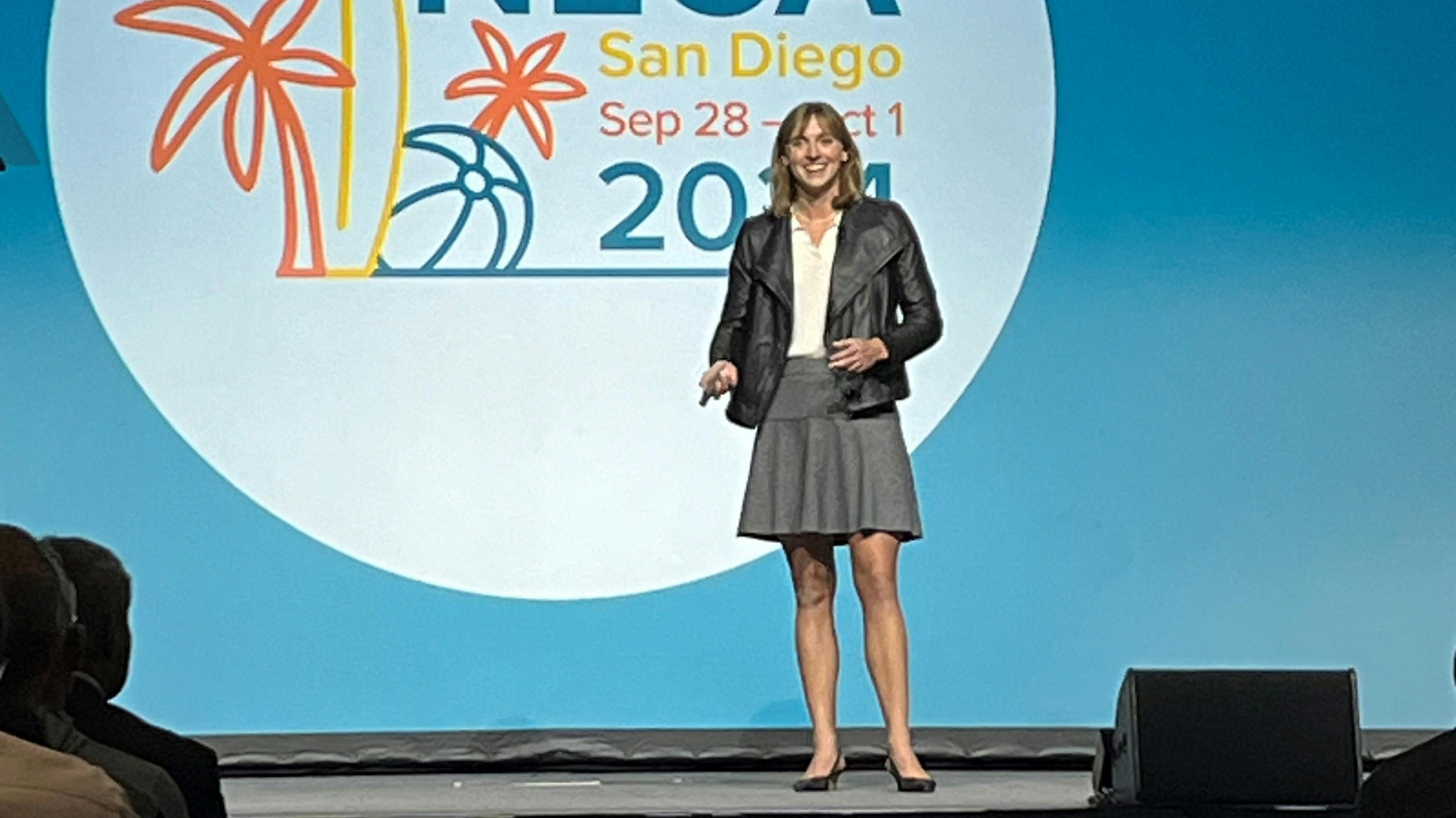 66fb350f299a0430b329a8e5 Ledecky3