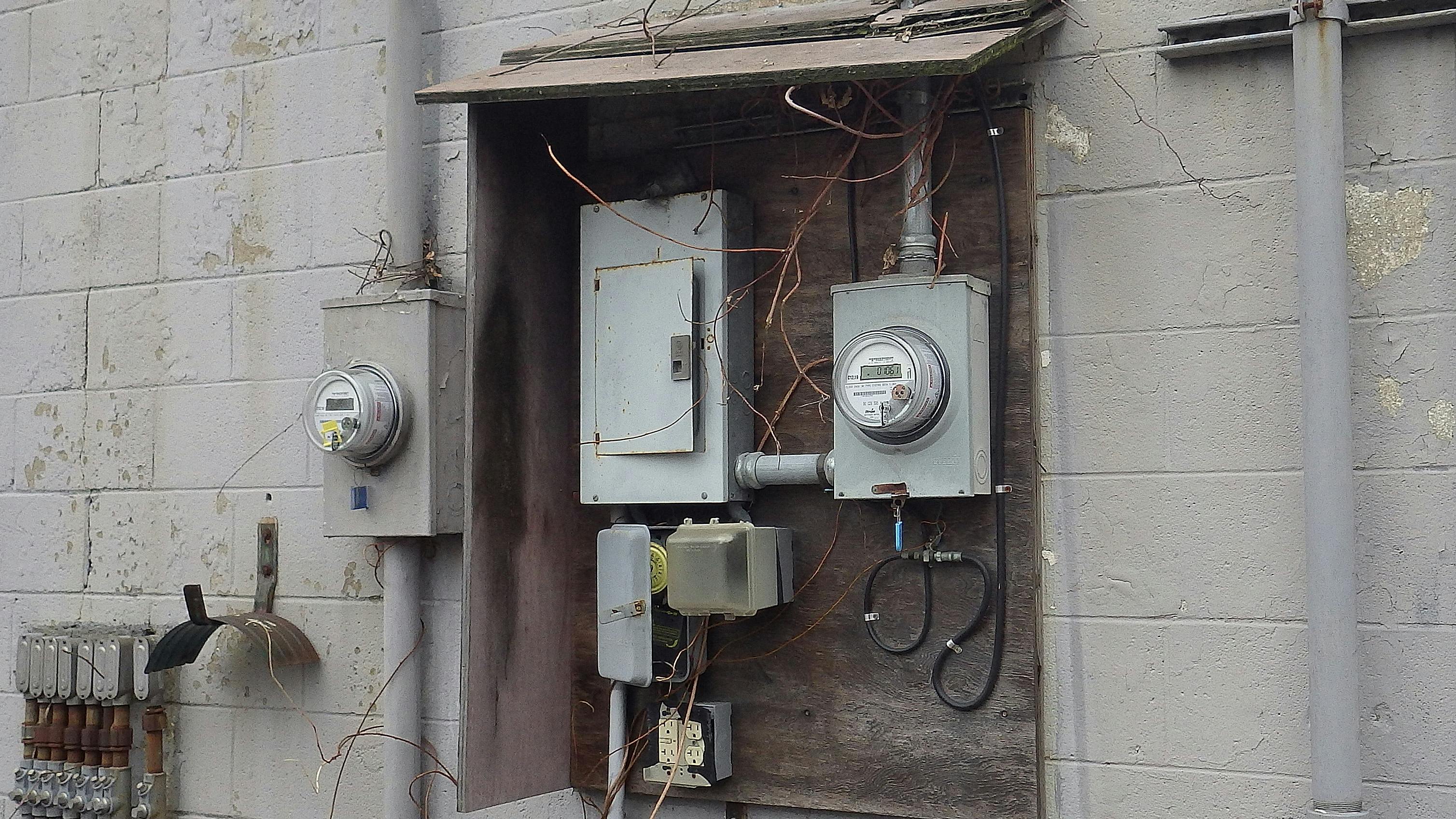 67055101aa3e914fe4c1f508 Code Watch 1