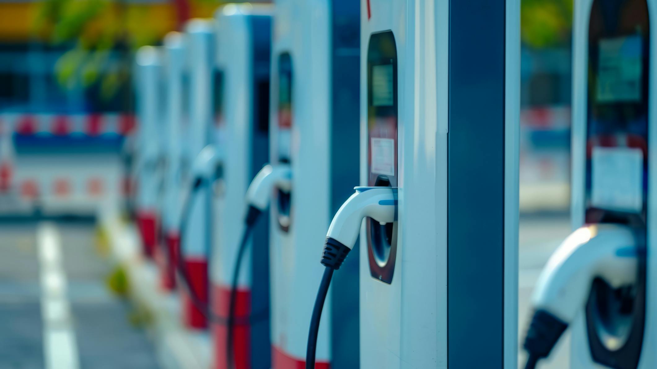 6740da67e3b6b63f1dce2b0e Dreamstime M 325243337