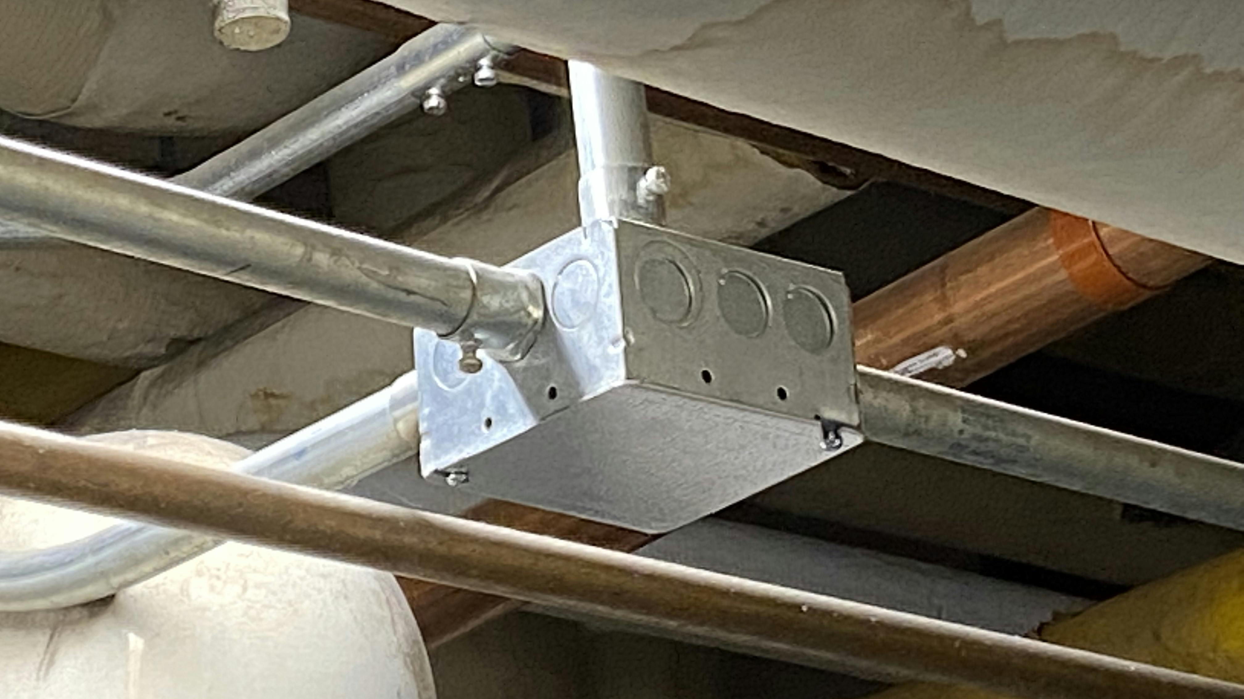 681a746b82a36e6e06067194 Code Watch 1