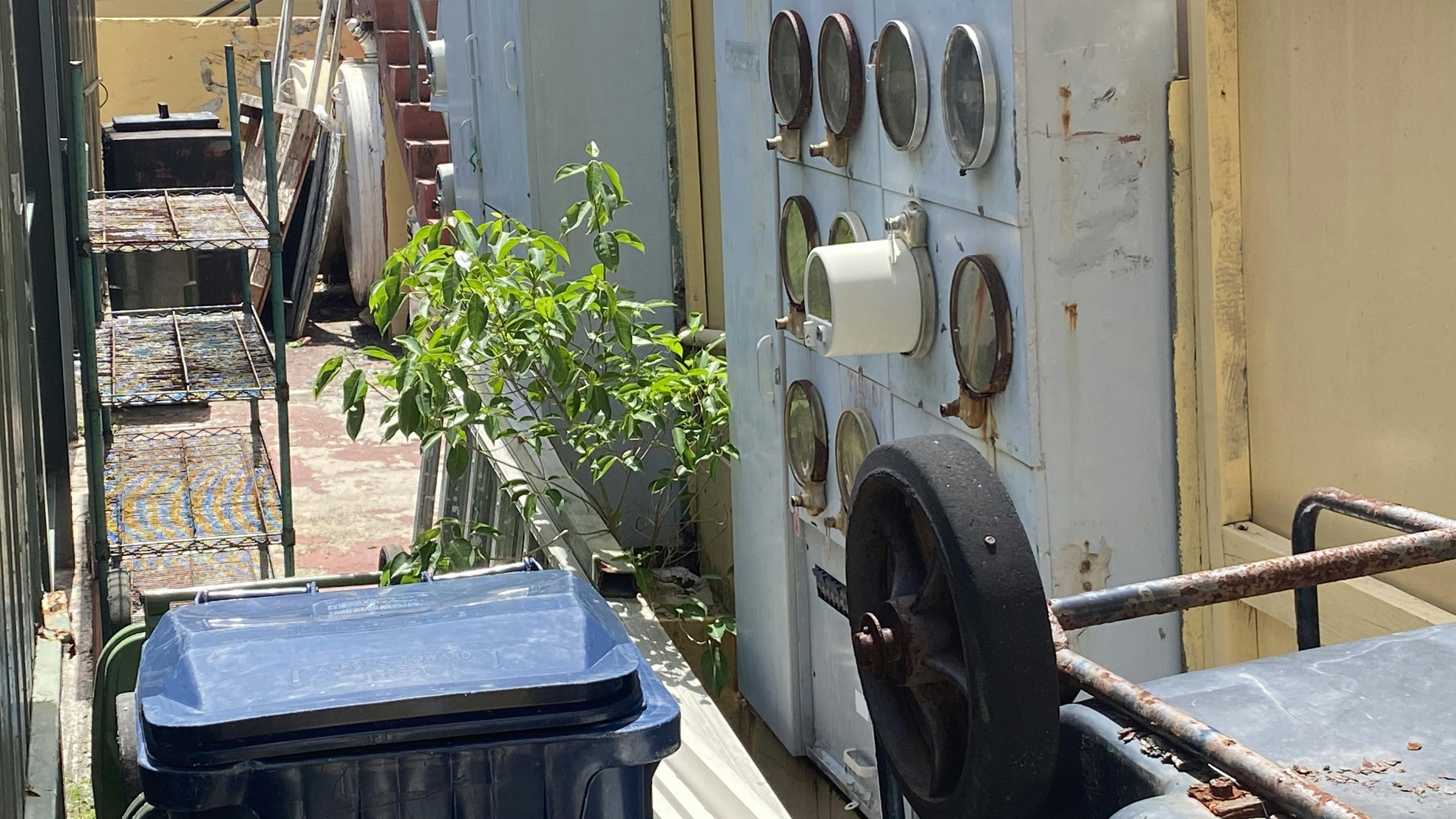 682b8f738a305e05950815a2 Code Watch 2