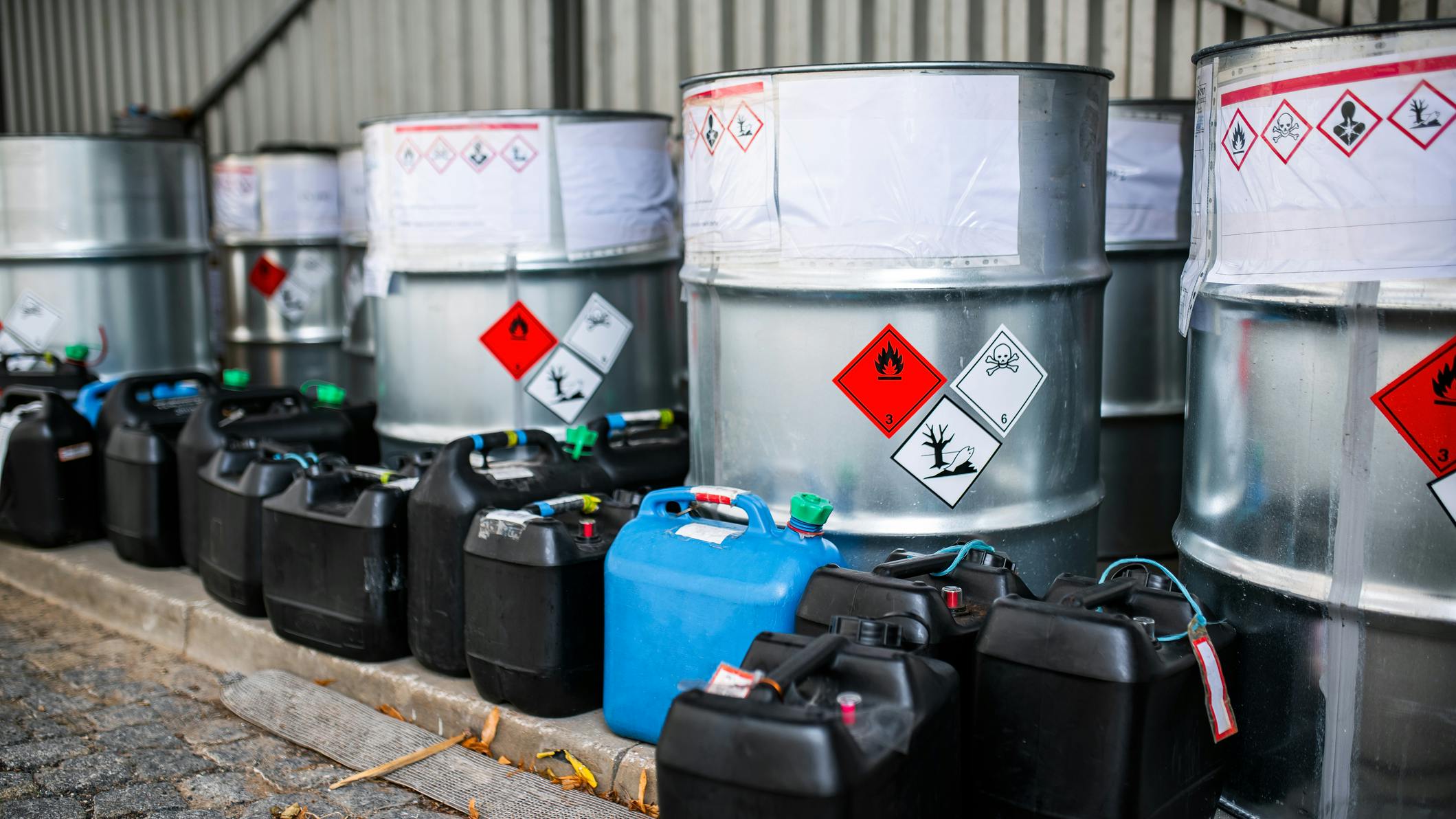 688390afd663efb2c4d51d59 Dreamstime M 198645035