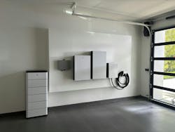 · The GM bi-directional system with battery storage powers a 10,000-sq-ft home. · The GM bi-directional system with battery storage powers a 10,000-sq-ft home.