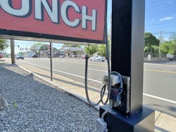 Sloppy sign wiring Sloppy sign wiring