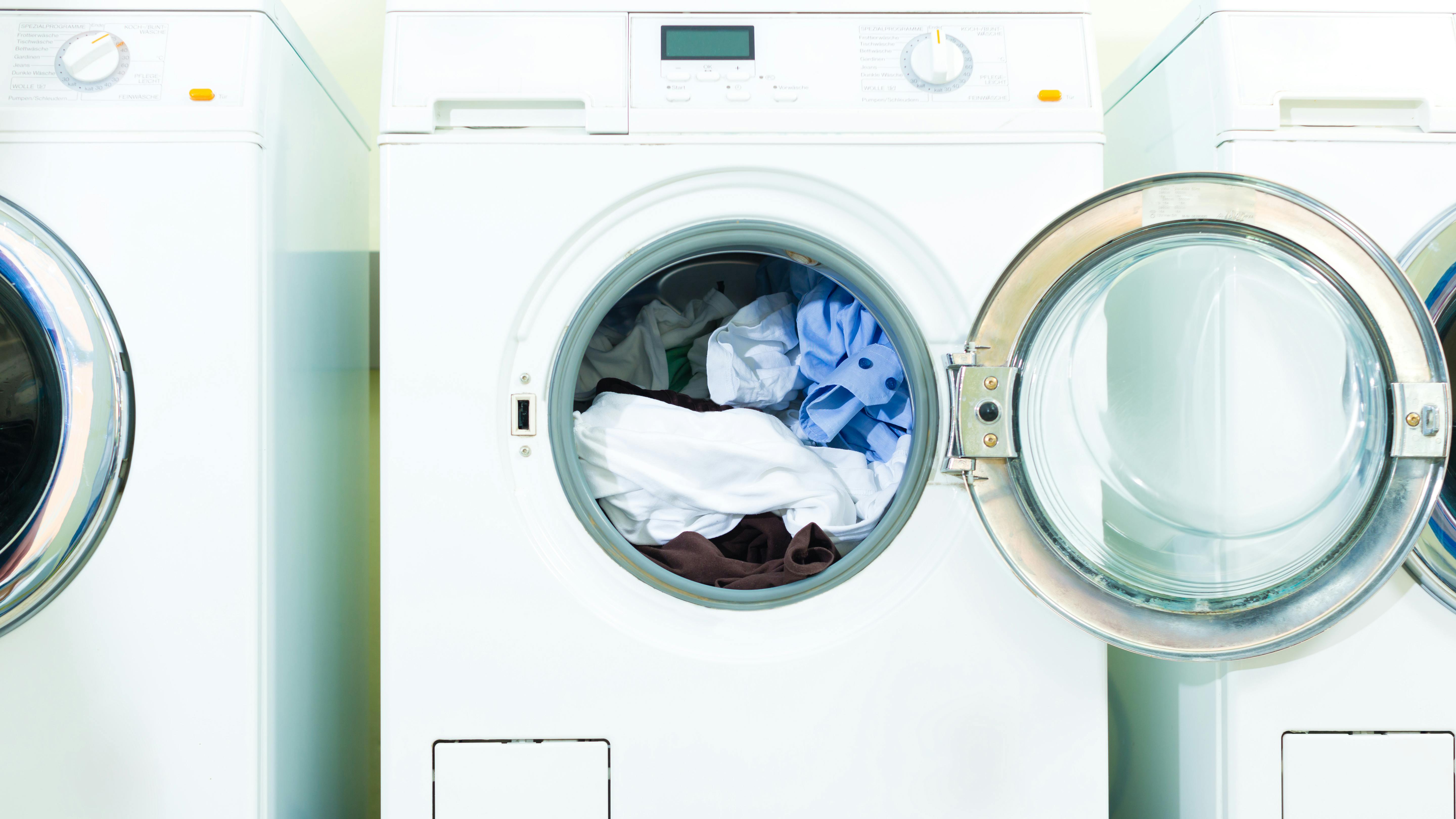 dreamstime_xxl_32188018