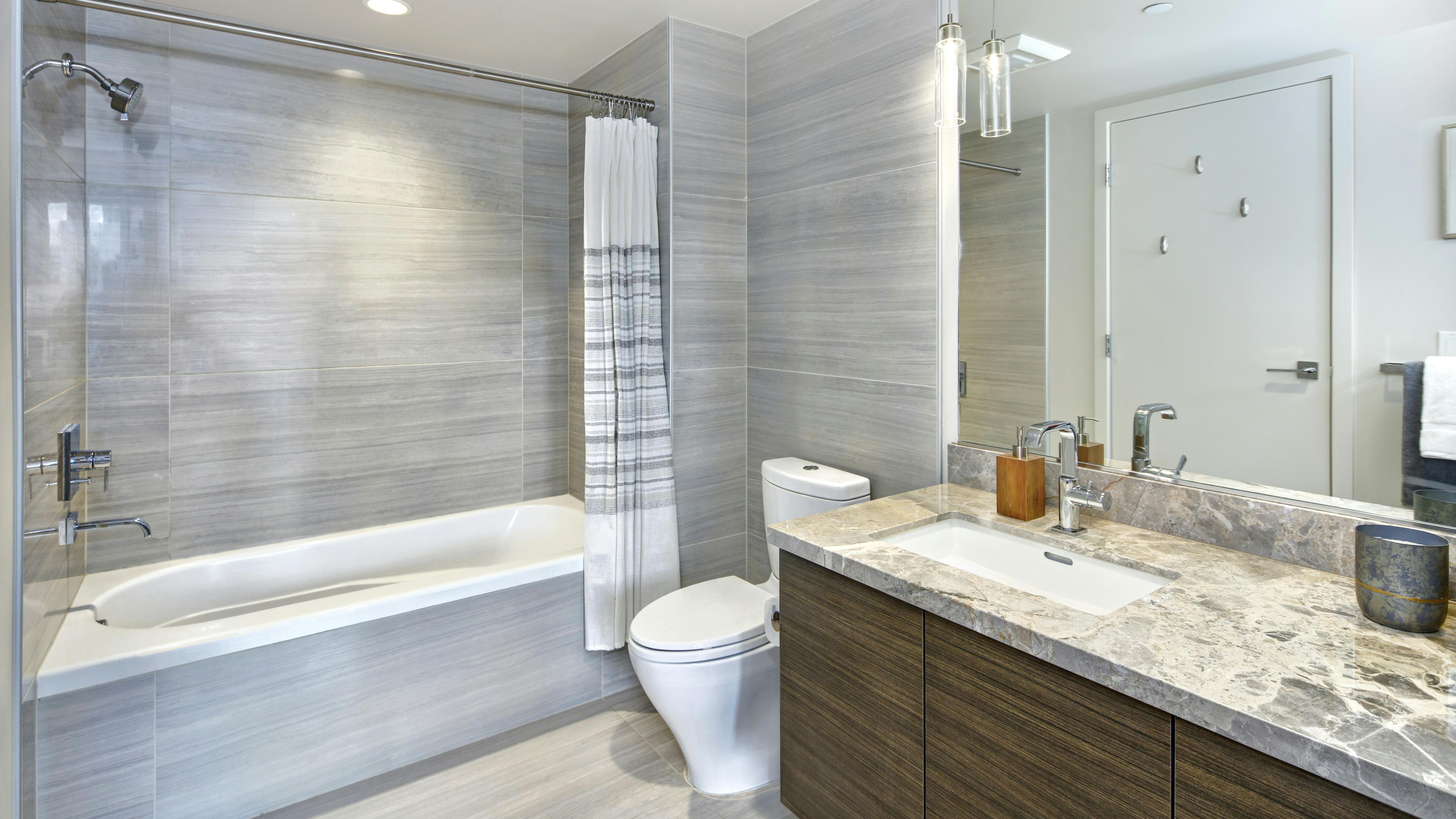 dreamstime_xxl_121156514