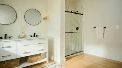 bathroom_bc25_scene_2a2_morning_2